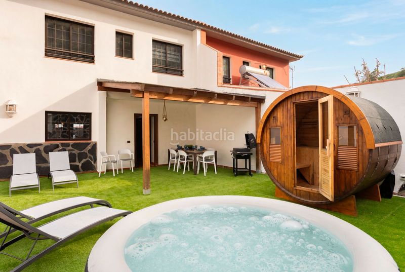 Foto cacd015c-3793-41d5-8ba9-7bb29f72ffc5. Casa aparellada amb aparcament a Sauzal (El)