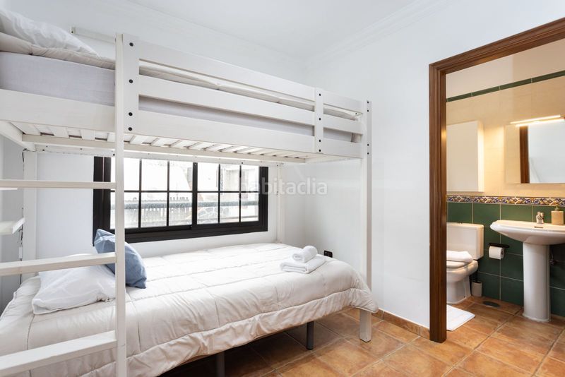Foto f4232565-ac23-4487-8f11-3c9a7d52b481. Casa aparellada amb aparcament a Sauzal (El)