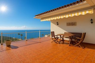 Maison à Santa Úrsula Pueblo. Tenerife  espectacular villa con impresionantes vistas al teide