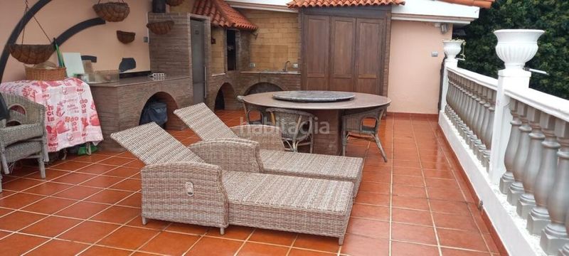 Foto 2a611d4f-a01b-49c7-a8cd-fd7eaa36d745. Casa amb aparcament a Centro Orotava (La)