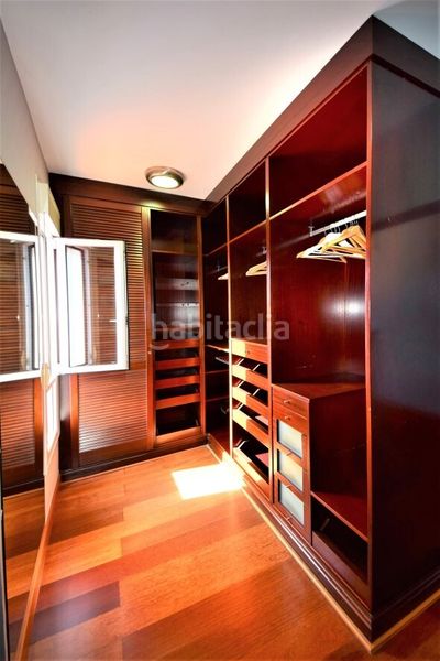 Foto b5991390-48ce-4a74-8127-3686b62047f8. Casa amb aparcament a Playa Jardín Puerto de la Cruz