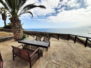 Masia a Los Realejos pueblo. Tenerife  encantadora casa rural con vistas al mar y acceso priv