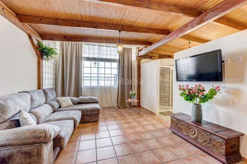 Foto 1c1162d7-e0e5-44a5-84d2-6dab0f8e07b0. Casa amb aparcament a Sauzal (El)