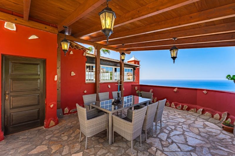 Foto ed1e55e8-9e4b-4852-9353-952073e3eee4. Casa amb aparcament a Sauzal (El)