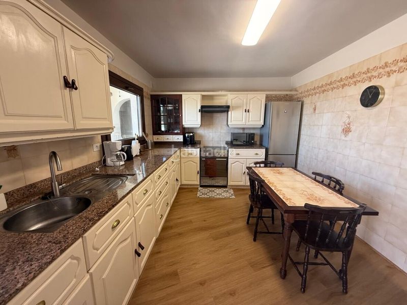 Foto 5ea8c3f0-e39e-4a71-ae67-5d398d581b4c. Casa amb aparcament a Centro Orotava (La)