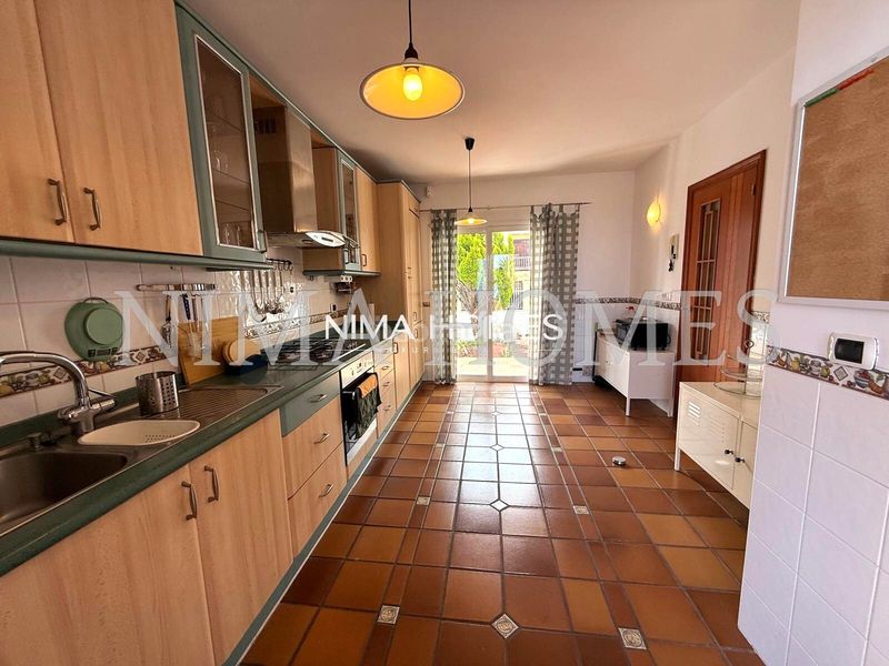 Foto daa63b6d-8057-45ef-bdb8-7d558ea1b58d. Casa aparellada amb aparcament a Matanza de Acentejo (La)