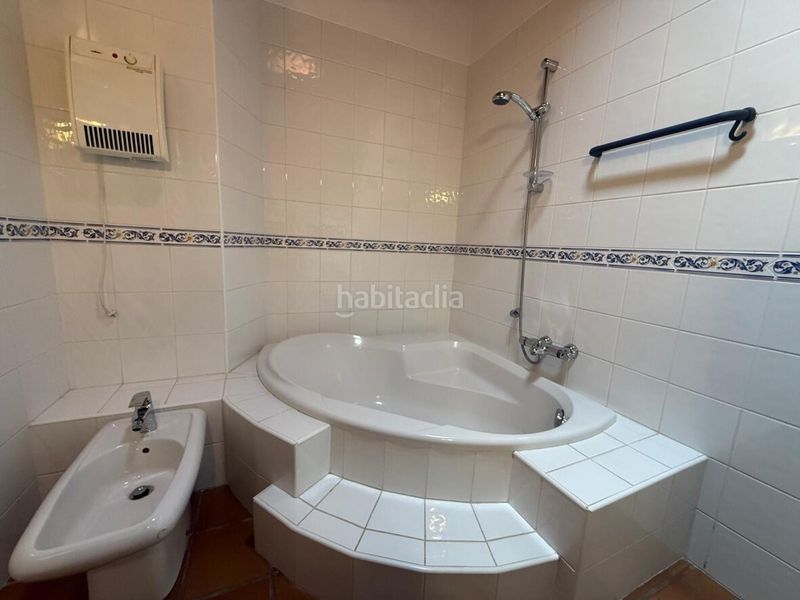 Foto f0aaa364-3200-4b45-bd28-4663a73c2d16. Casa aparellada amb aparcament a Matanza de Acentejo (La)