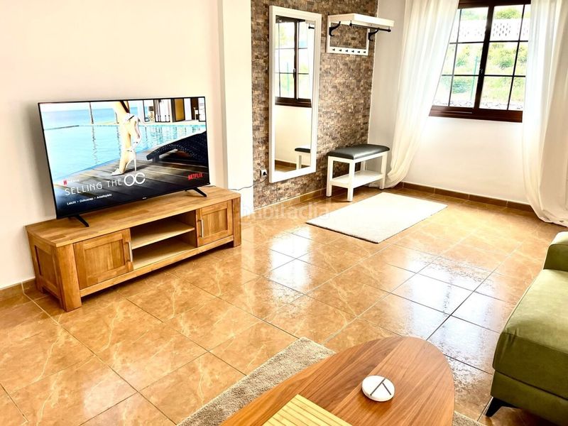 Foto 5d315d22-b534-4f03-8ecd-f2494cbb450b. Casa aparellada amb aparcament a Centro Orotava (La)