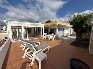 Casa a Playa Jardín. Tenerife exclusivo bungalow en una de las mejores zonas residenc