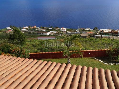 Foto 5bf54018-8c54-4d88-8096-2e9c3f64a984. Masia amb aparcament piscina a Puntallana