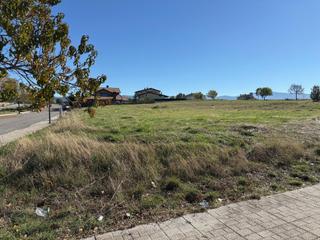 Terreny residencial a San Cristóbal De Segovia. Parcela de esquina en montecorredores