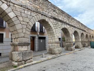 Aparcament cotxe  Calle calle de los cañuelos. Garaje  trastero junto al acueducto