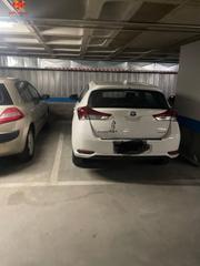 Aparcament cotxe a Ezequiel González - Conde de Sepúlveda. Plaza de garaje en parking de jose zorrilla, segovia