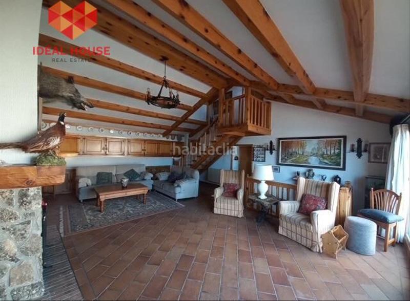 Foto d16dc386-43e0-43ce-a1b8-a77f56e5583e. Chalet with heating parking pool in Torrecaballeros
