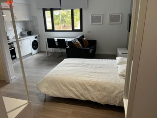 Lloguer Estudi a Calle santa catalina 14. 5 apartamentos individuales para estudiantes ie