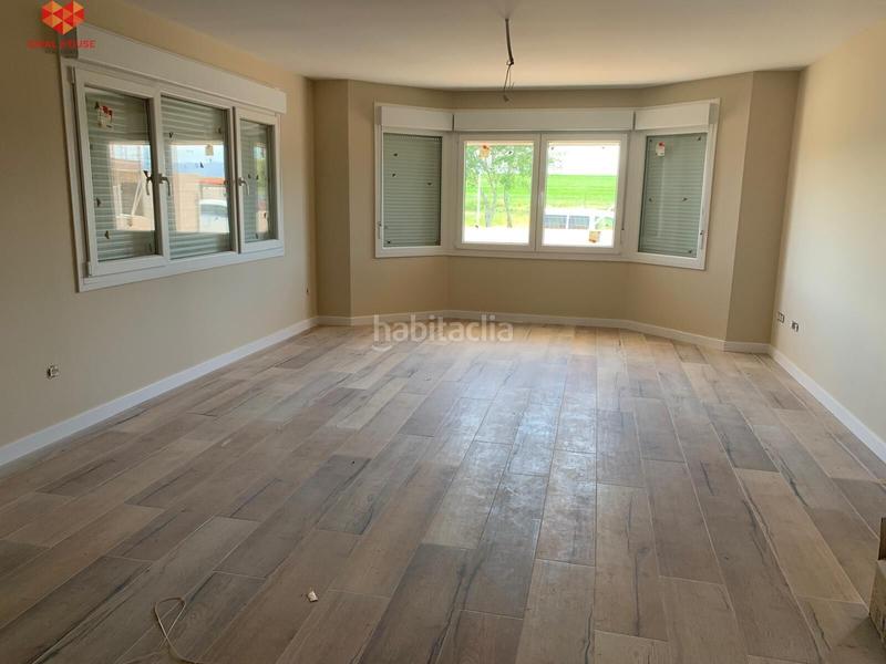 Foto 82b783bf-be60-446d-833b-a1648ca9e1e3. Chalet mit heizung parking in Torrecaballeros