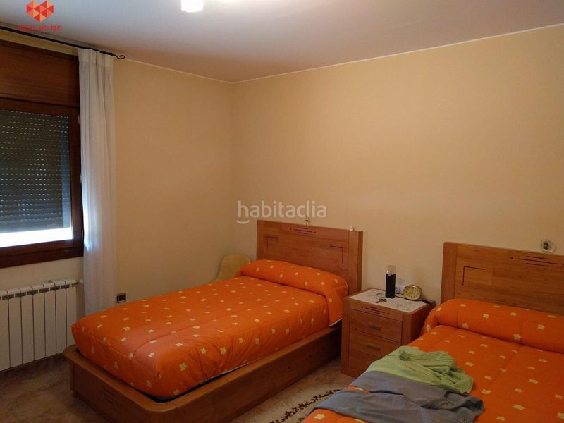 Foto 7cb2849b-daff-4a7f-9510-a95600f5e85f. Xalet amb aparcament a Nieva