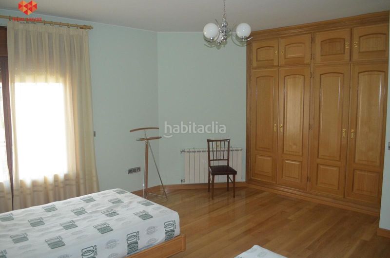 Foto ae37874e-9e47-4380-aed9-c02de00e4b20. Xalet amb aparcament a Nieva