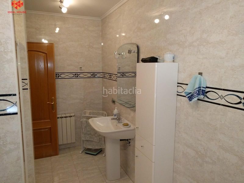 Foto cebcc875-c9d4-4e52-8767-fc32eef38617. Xalet amb aparcament a Nieva