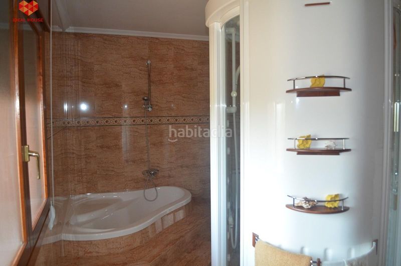 Foto dd6fb20e-40b5-498d-96d8-437253051d2c. Xalet amb aparcament a Nieva