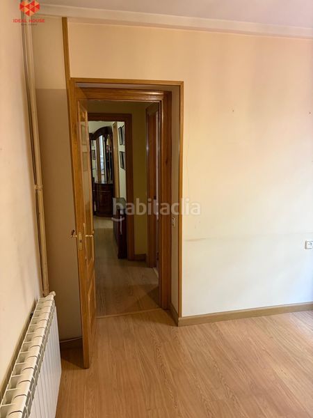 Foto efa31d7a-d923-4687-bbd8-1c15f68fcf41. Planta baixa a carretera villacastin 20 a El Cerro - Ctra. De San Rafael Segovia