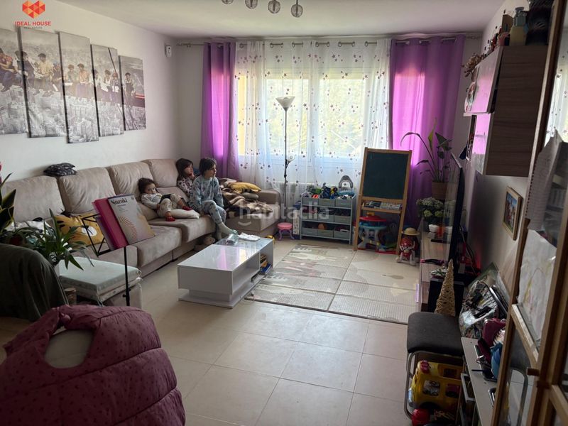 Foto 8c0bb1e5-1038-4c44-93c2-c3a772d63d45. Casa adossada amb calefacció aparcament a Estación del Espinar Espinar (El)