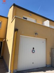 Casa a schiera in Estación del Espinar. Chalet de 3 habitaciones el el espinar con garaje