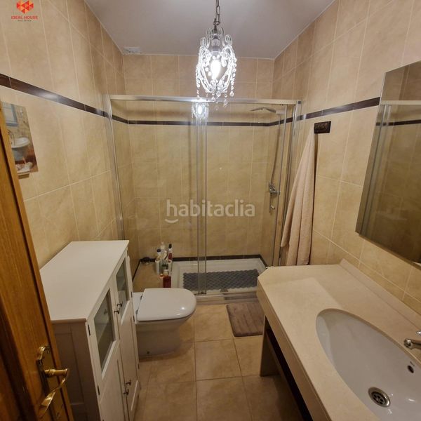 Foto 02e7279b-d41b-44ce-bc82-272427765be5. Casa adossada amb calefacció aparcament piscina a Segovia