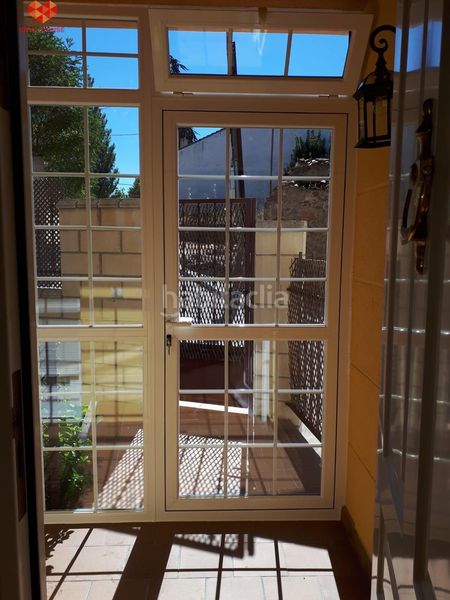 Foto 157be813-11f6-4e79-af76-ca8dd7a97519. Casa adossada amb calefacció aparcament piscina a Segovia
