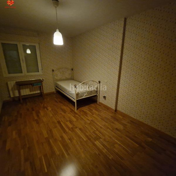 Foto c5dab656-5123-4711-a133-c25dcee5cc89. Casa adossada amb calefacció aparcament piscina a Segovia