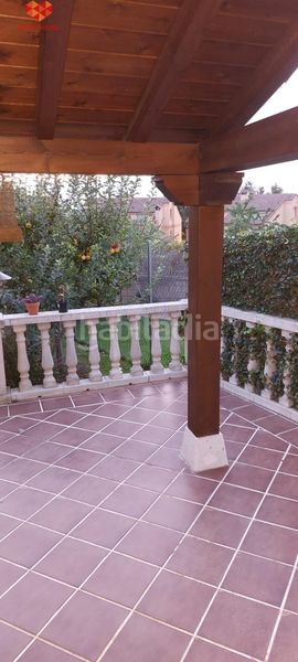 Foto f1545226-5239-4b05-b087-3d2801f342ca. Casa adossada amb calefacció aparcament piscina a Segovia