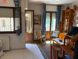 Location Duplex à Navafría. Piso de 2 habitaciones con garaje en navafría