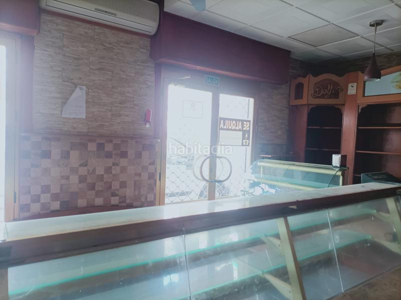 Foto b30a4f36-c6e1-4a79-afdc-36c118d7f6bb. Traspaso local comercial en plaza del horno 22 traspaso de local para pasteleria y panaderia en Atarfe