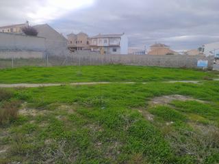 Terreny residencial a Calle almería 27