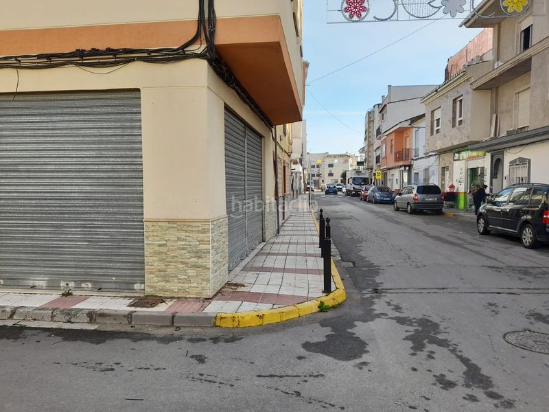 Foto e8cdab73-46ef-4256-b251-e7f681345bed. Location local commercial dans Chauchina