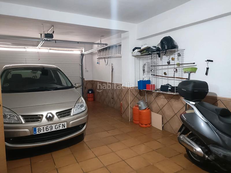 Foto a0cb1c59-c849-45c3-b0e6-4d2e0a40a516. Maison jumelée dans avenida de andalucía 1 dans Fuente Vaqueros