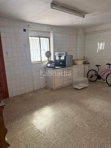 Foto 6ec5060f-8c7b-4521-b00e-c0e8fc5a5b26. Maison avec cheminée chauffage parking dans Atarfe