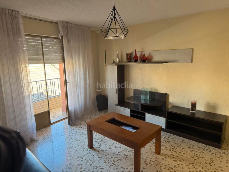 Foto d81cc781-c953-42d8-859b-4d8f12022635. Maison avec cheminée chauffage parking dans Atarfe