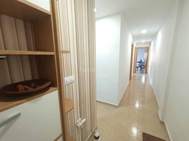 Foto f2fe874c-6f79-4604-b251-a02a0dbb5161. Pis amb aparcament a Láchar