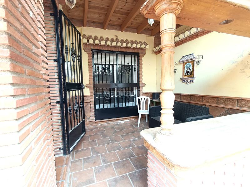 Foto aac3dbf7-8be1-4ad5-a3f8-974f98fa7afc. Casa amb aparcament a Chauchina