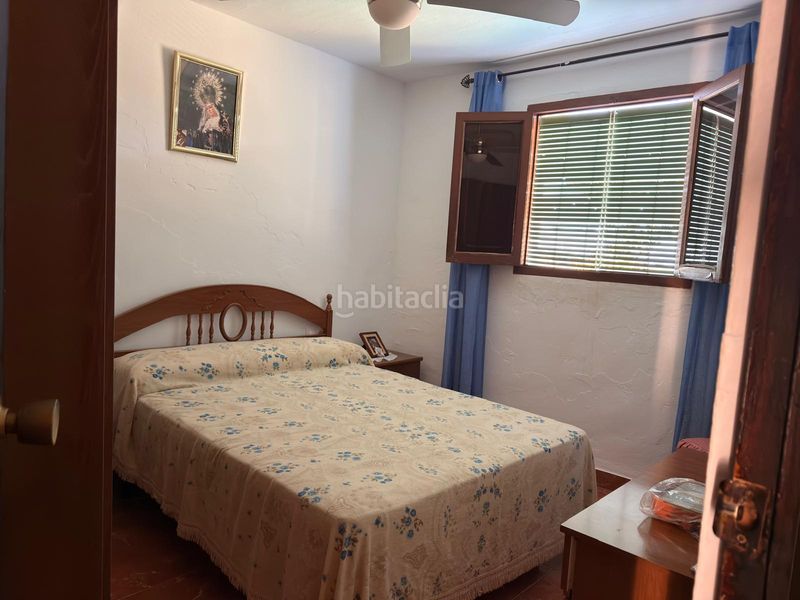 Foto 0681d61a-5ace-4e9f-8bd2-54c360089c8a. Casa a Íllora
