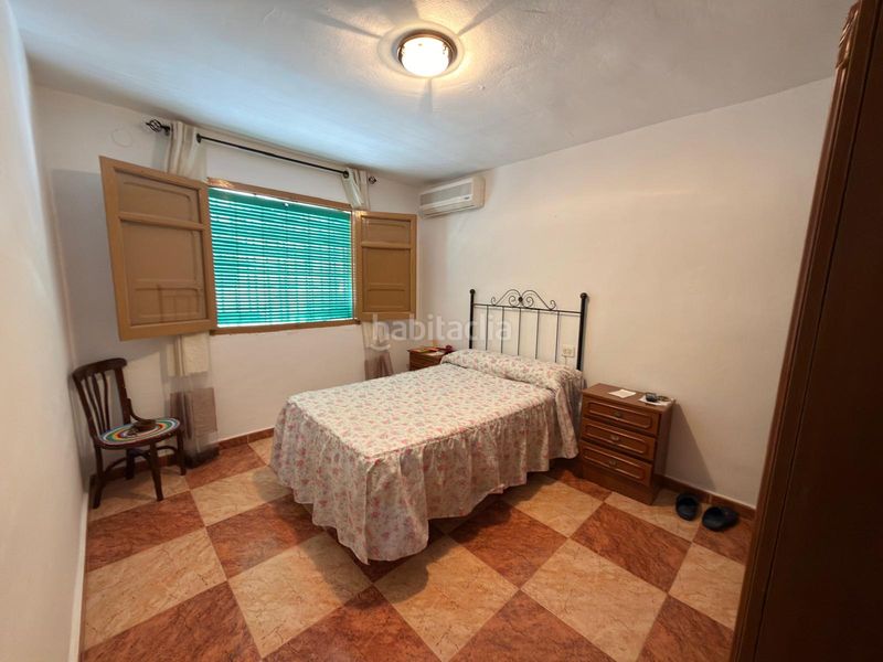 Foto fbebe930-e01e-4937-864f-0193e8c5d9a9. Casa a Íllora