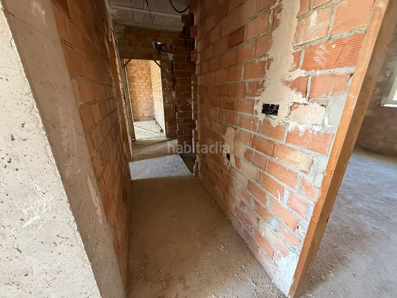 Foto 56e2a7c4-415f-49f5-866d-69aa8b8a2f9c. Casa a calle sorolla 16 a Láchar