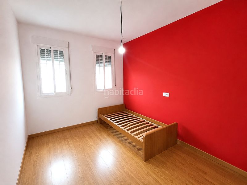 Foto a0a4fd77-5e49-471e-96a2-19a2dccfa4eb. Pis amb aparcament a Láchar