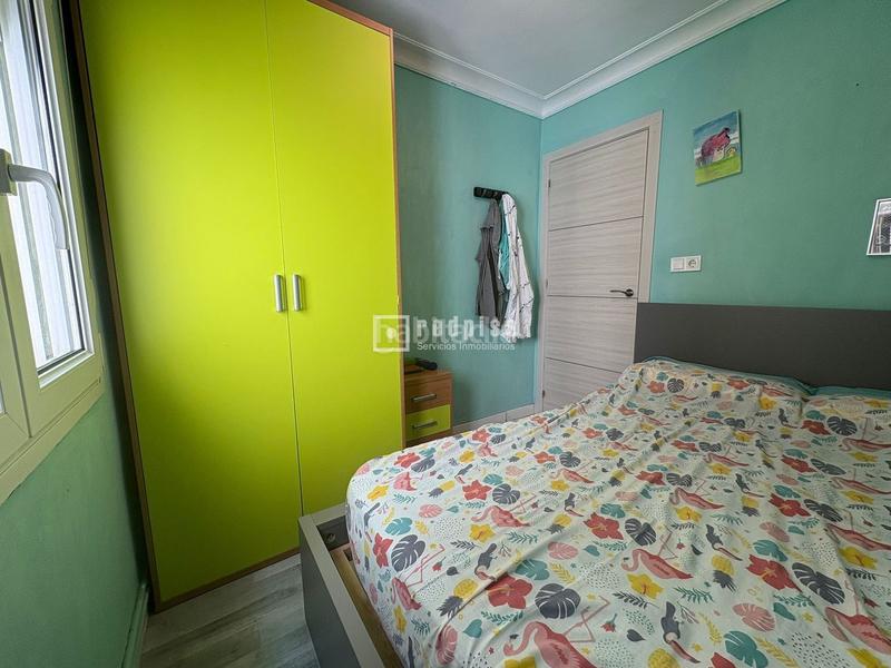 Foto e015212b-7cde-4960-a233-8cc250d40323. Flat in de antonio sangenis 12 in Las Delicias Zaragoza