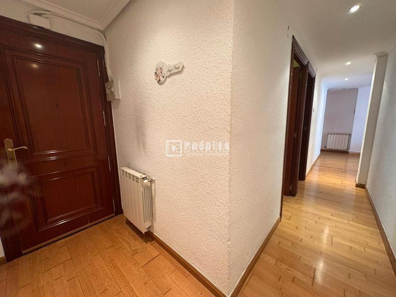 Foto 613218f6-3d8c-4b69-a0f7-7e3964dab00c. Etagenwohnung mit heizung in La Bozada - Parque Delicias Zaragoza