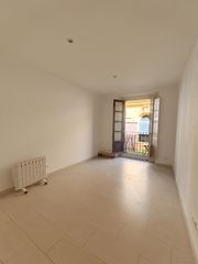 Rent Flat in Plaza de cascorro 3. Piso buen estado zona centro