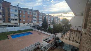 Pis a Sant Julià. Piso en venta con piscina y plaza de parquing