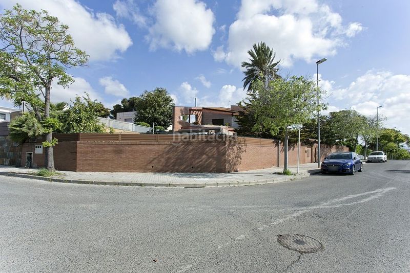 Foto 63b83875-eaf5-40b1-8d9b-ea7e17c5a093. Casa amb calefacció aparcament piscina a Fondo Somella Vilanova i la Geltrú