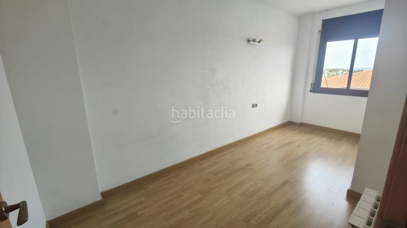 Foto 6681e163-4da3-4ce5-8d53-47bde03816f0. Casa adossada amb calefacció aparcament a Santa Maria Vilanova i la Geltrú